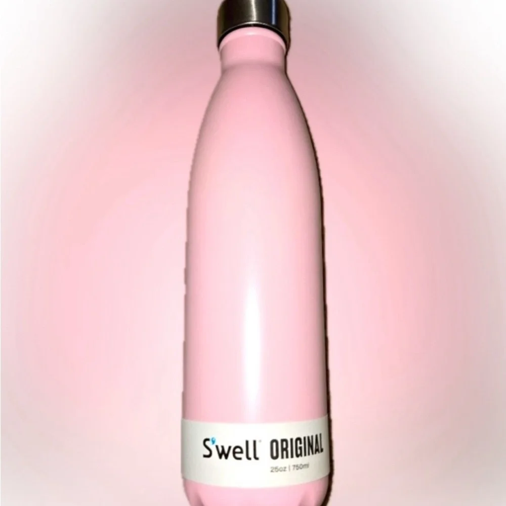 New S'WELL Water Bottle in Peony (25 0z.)